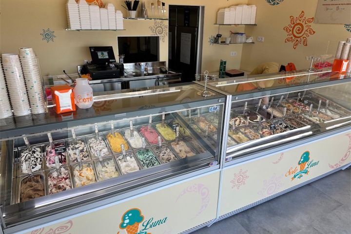 SoleLuna Pueblo Heladeria y Creperi a en Chiclana - Quiénes somos